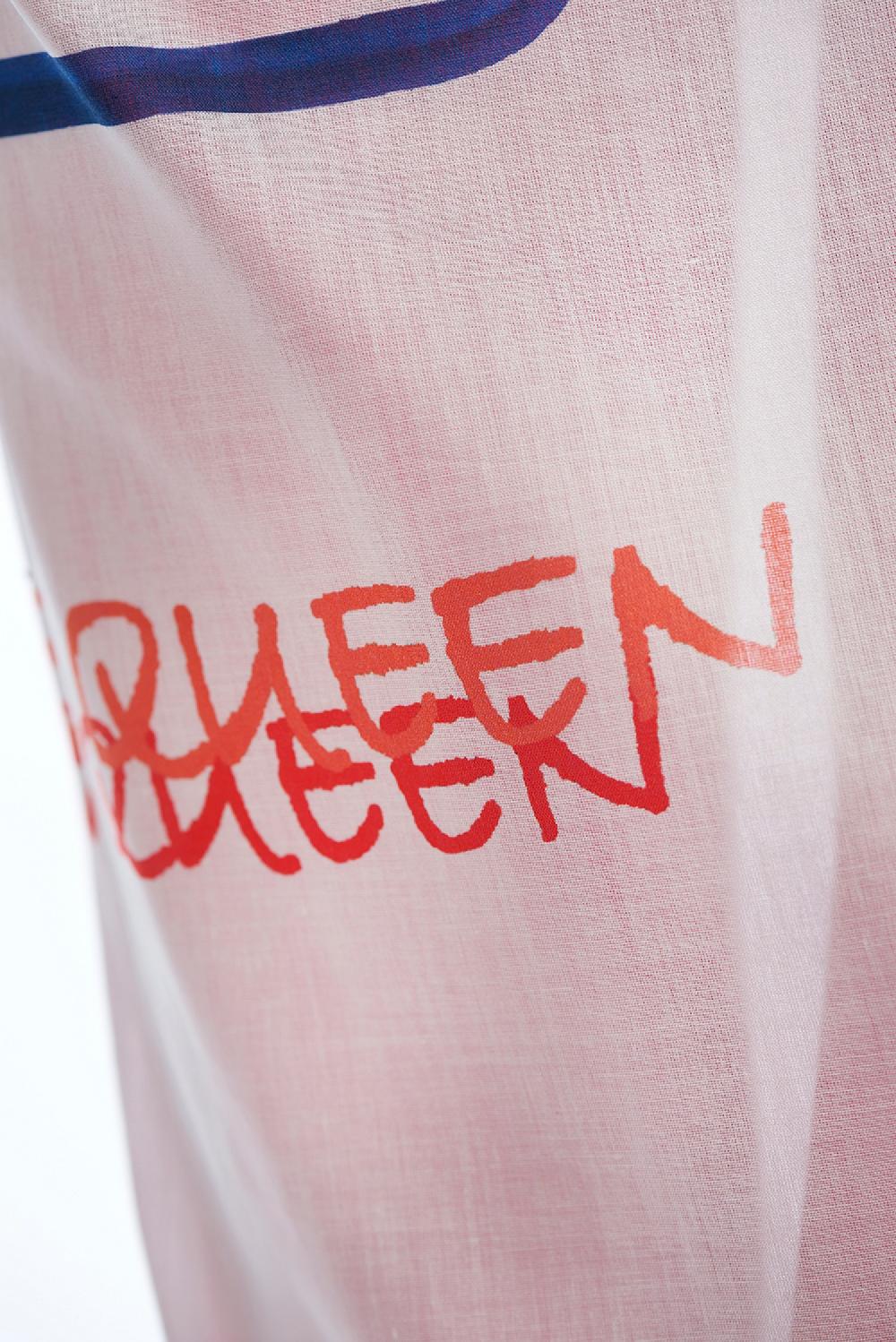 Save The Queen Pareo con stampa dedicata all’arte contemporanea africana Vendita Economica