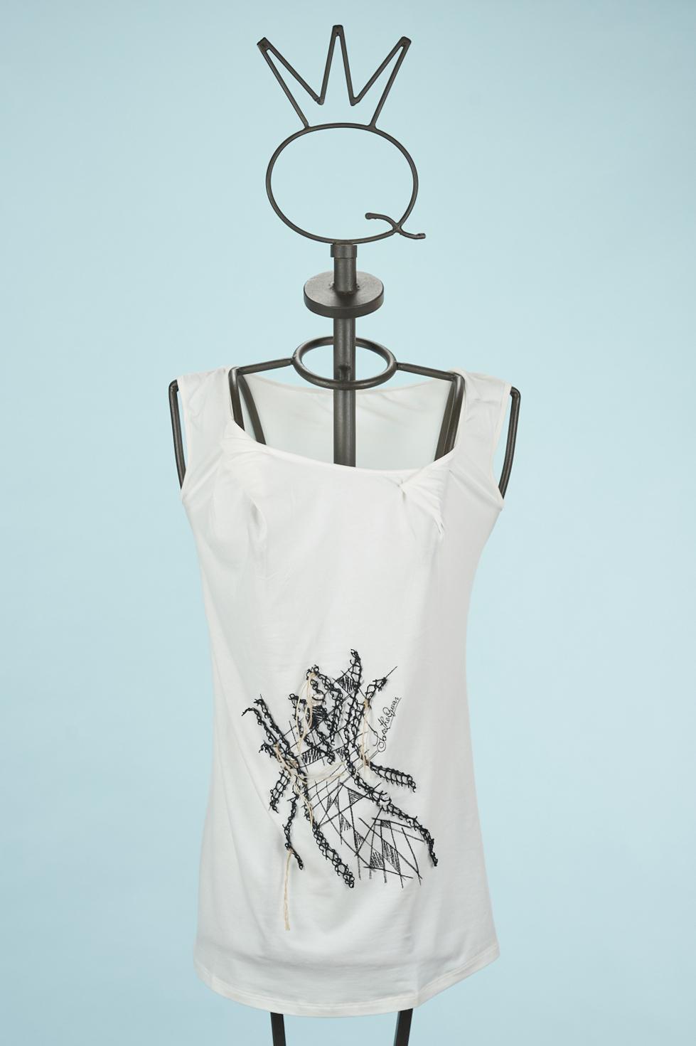 Save The Queen Top bianco ricamato Offerta esclusiva