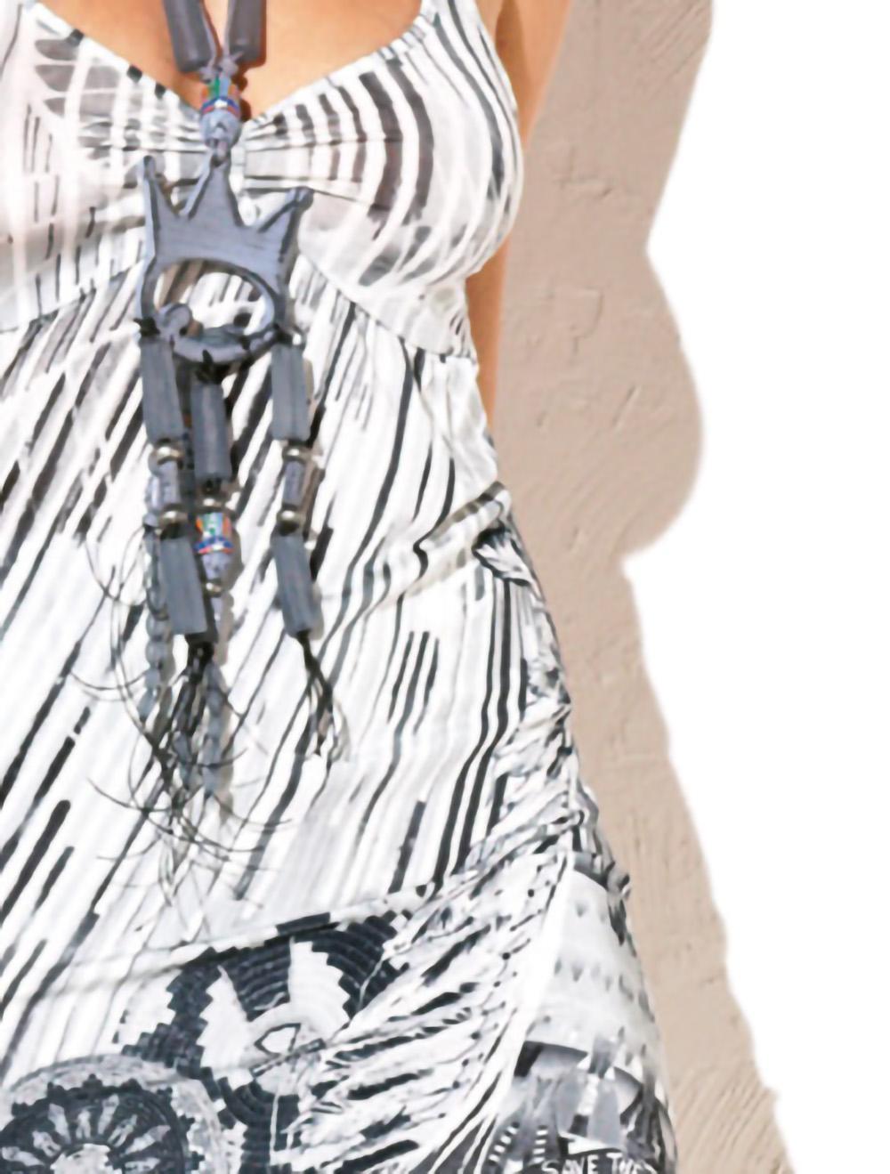 Save The Queen Top bianco con stampa Offerte giornaliere