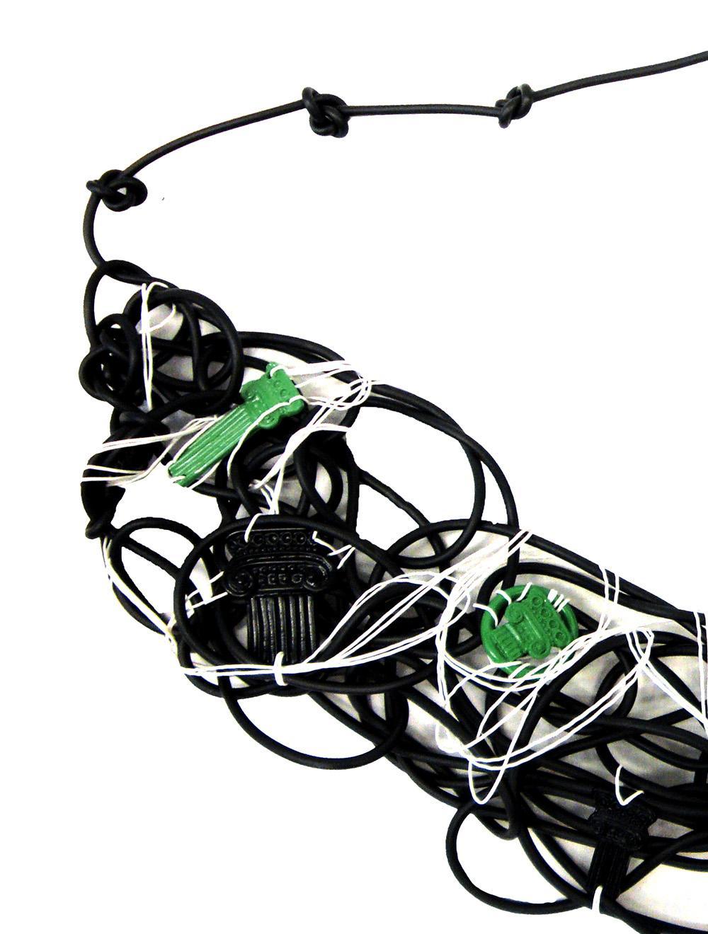 Save The Queen Cintura nera con applicazioni metalliche Rilascio limitato
