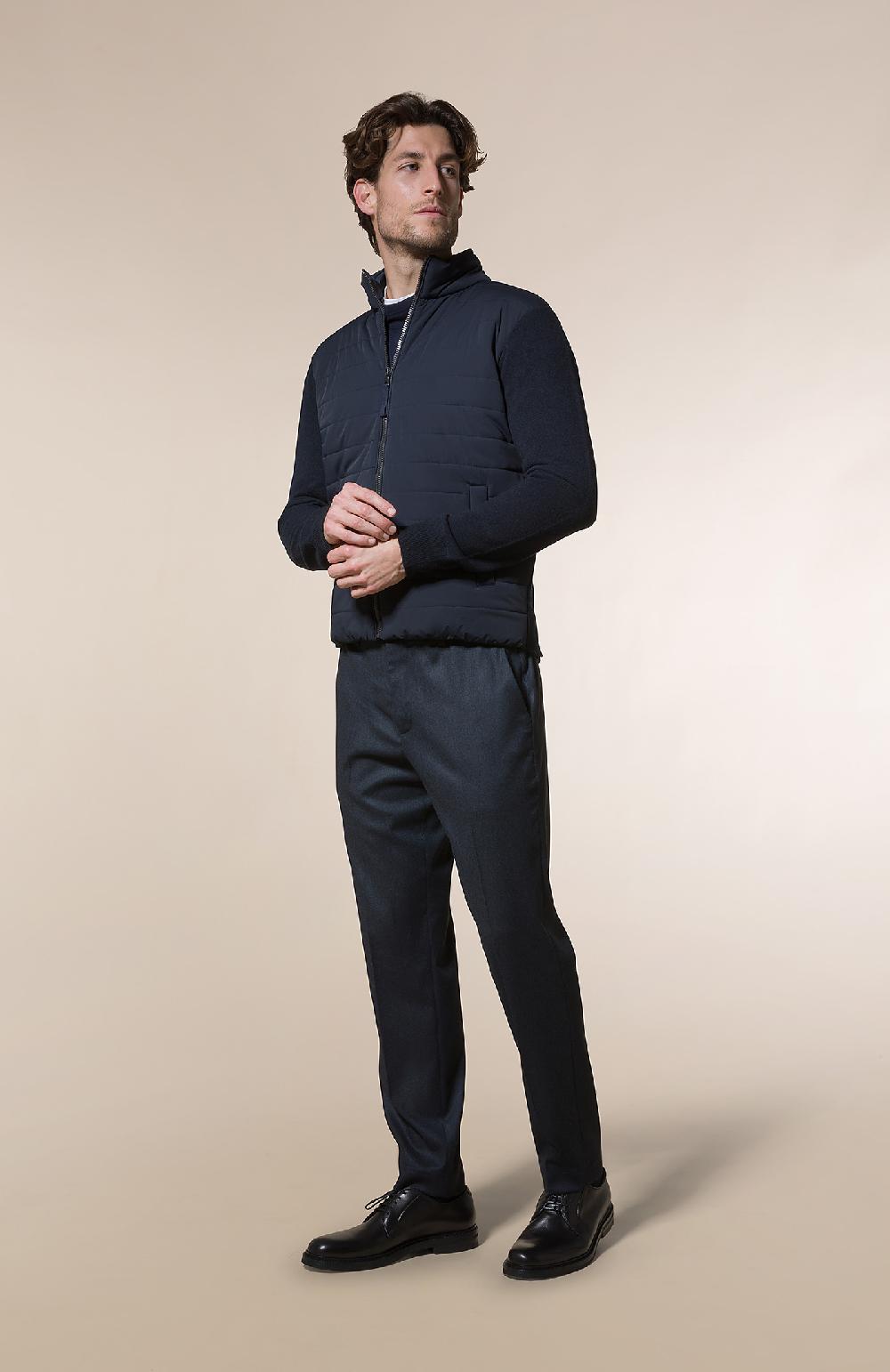 Seventy Pantalone chino realizzato in flanella mono-stretch - Col. Blu Promozione Limitata