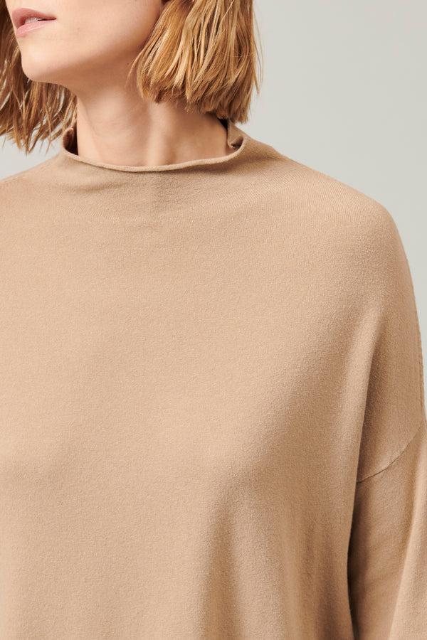 Transit Par Such Maglia oversize in viscosa e lana. linea a scatola collo a vulcano | – Transit Negozi Online