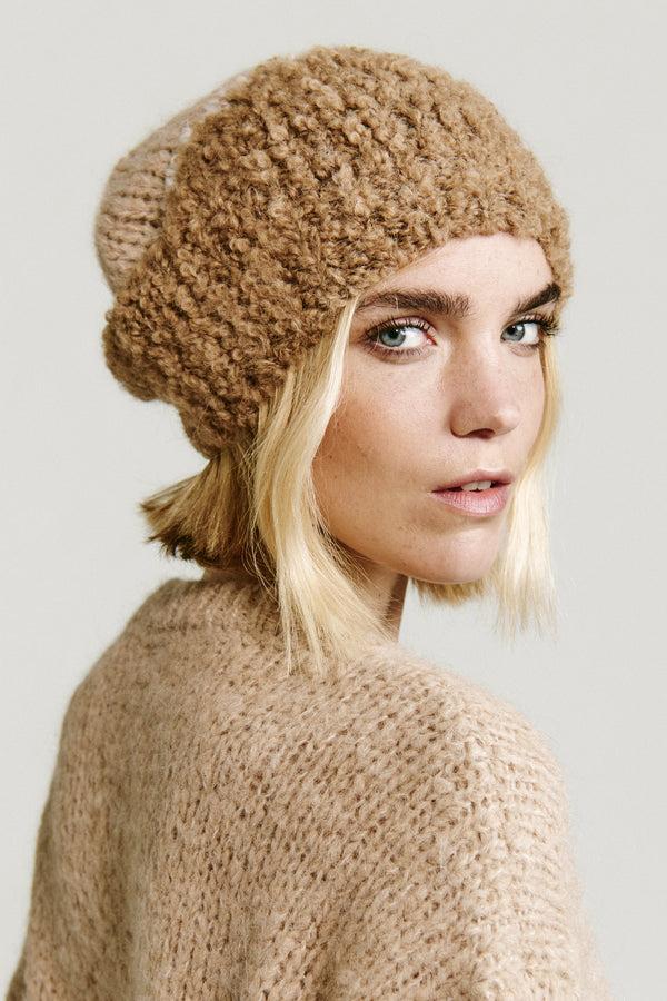 Transit Par Such Berretto tricot in filato di alpaca naturale con texture bouclè | 1013 – Transit Sconto