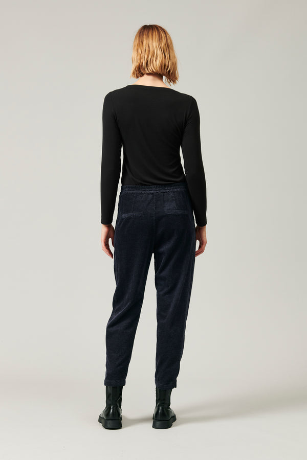 Transit Par Such Pantalone comfort fit con elastico in vita in velluto a coste di visco – Transit Italia