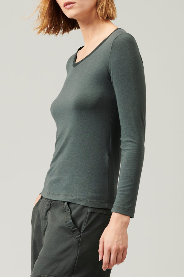 Transit Par Such T-shirt scollo a v slim fit in jersey di modal stretch | 1013.CFDTRYI1 – Transit Sottocosto