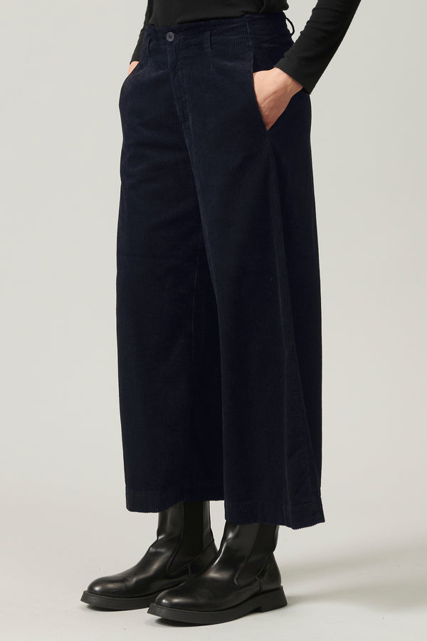 Transit Par Such Pantalone corto gamba larga in velluto a coste di viscosa e cotone str – Transit Economico