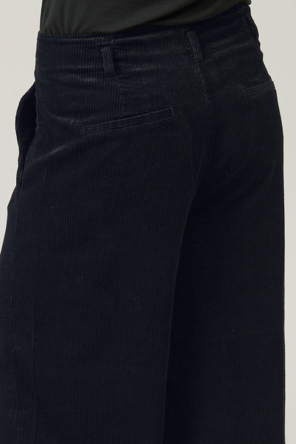 Transit Par Such Pantalone corto gamba larga in velluto a coste di viscosa e cotone str – Transit Economico