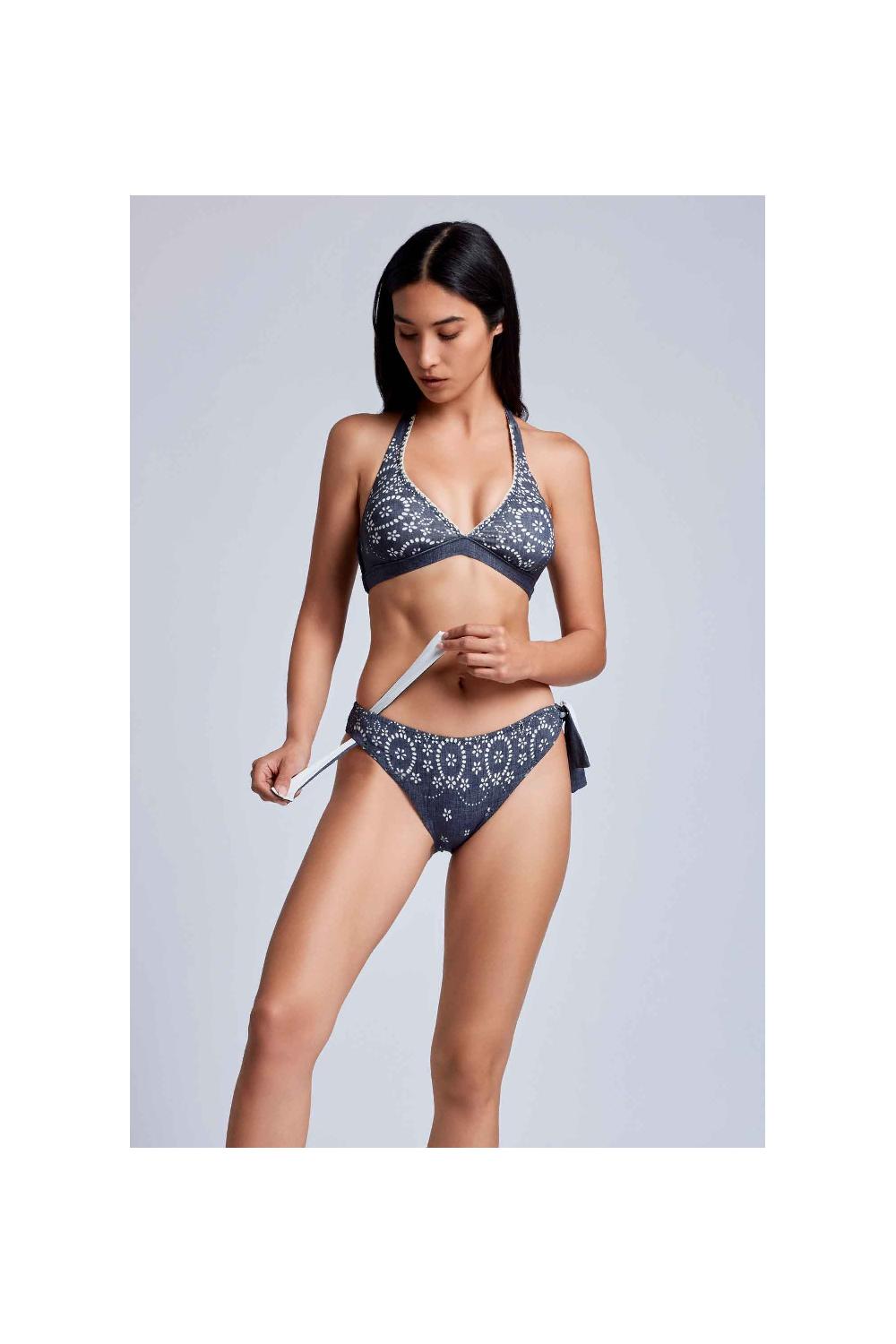 Vacanze Italiane Bikini con allacciatura al collo Fragola Consegna Veloce
