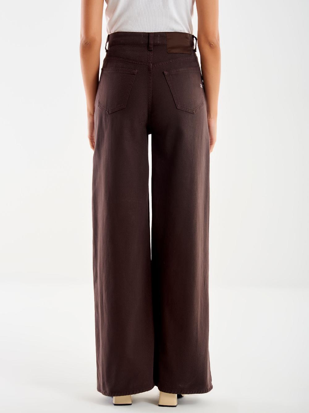Vicolo Jeans Icon Lexie Moro Marrone In Linea