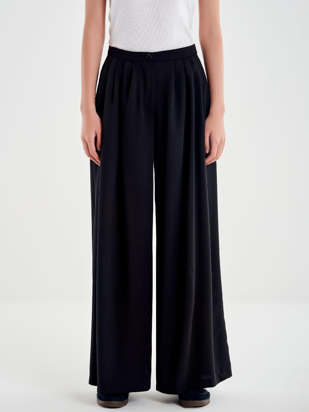 Vicolo Pantalone Ampio con Pinces Nero Sottocosto