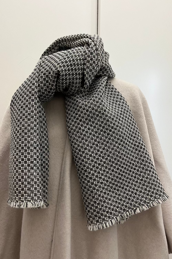 ﻿Zerobarracento Sustainable Scarf - The Perfect Christmas Gift Prezzo Ridotto