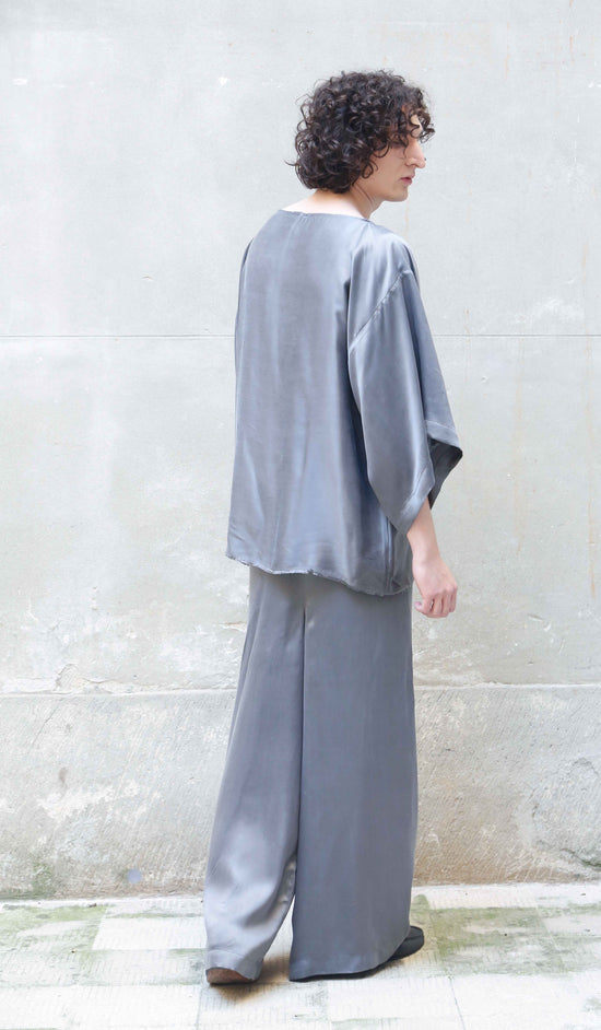 ﻿Zerobarracento Half-Sleeve Bemberg Blouse Nuova