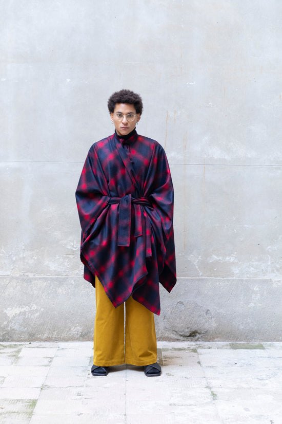 ﻿Zerobarracento Recycled Wool Midi Cape Vendita Economica